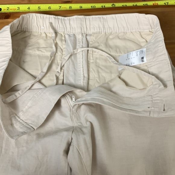 Uniqlo NWOT lightweight linen  cotton spandex summer pants, off white - Picture 6 of 10